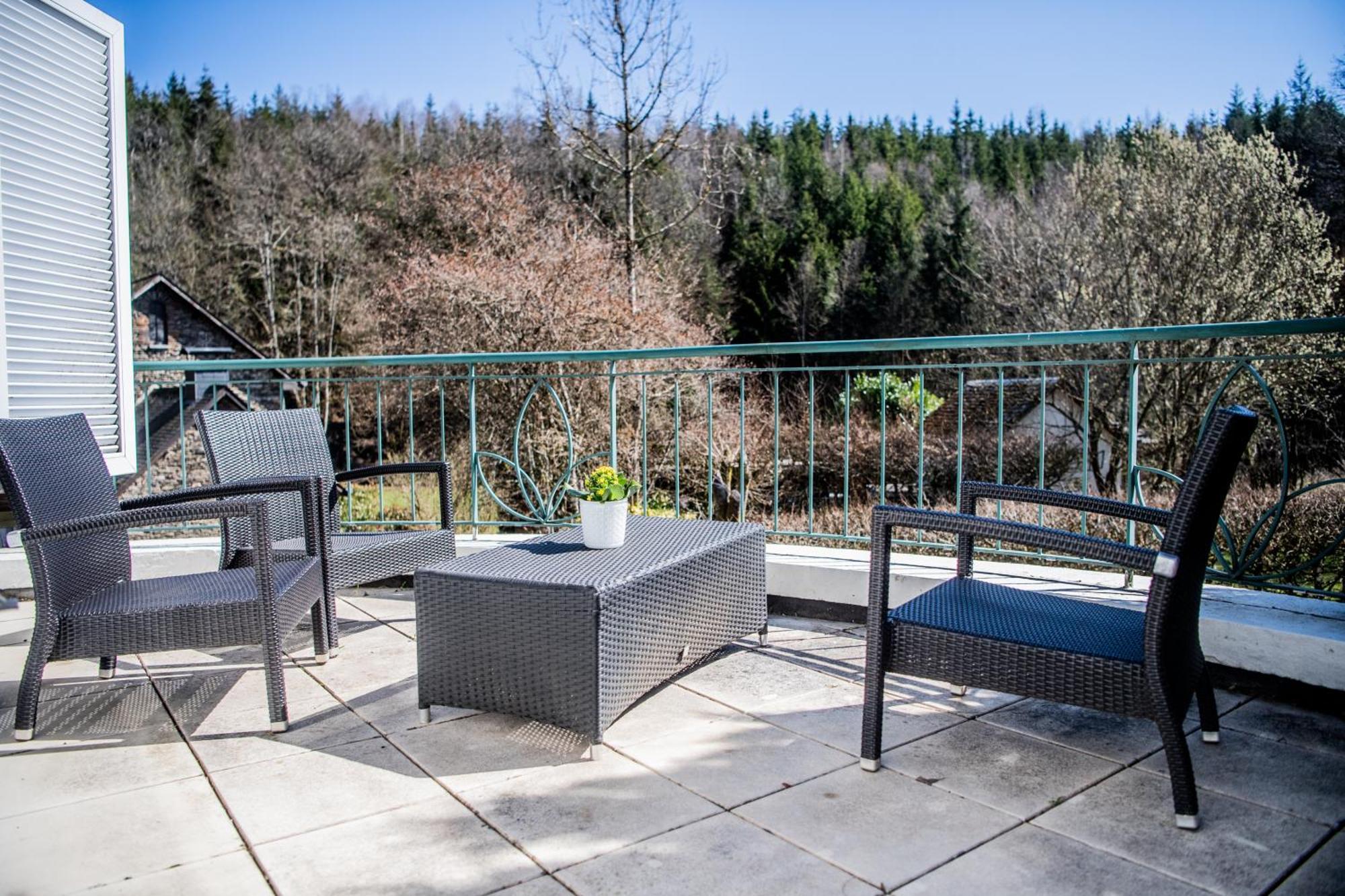 Hotel Les Ardillieres Du Pont D'Oye Habay-la-Neuve Ruang foto