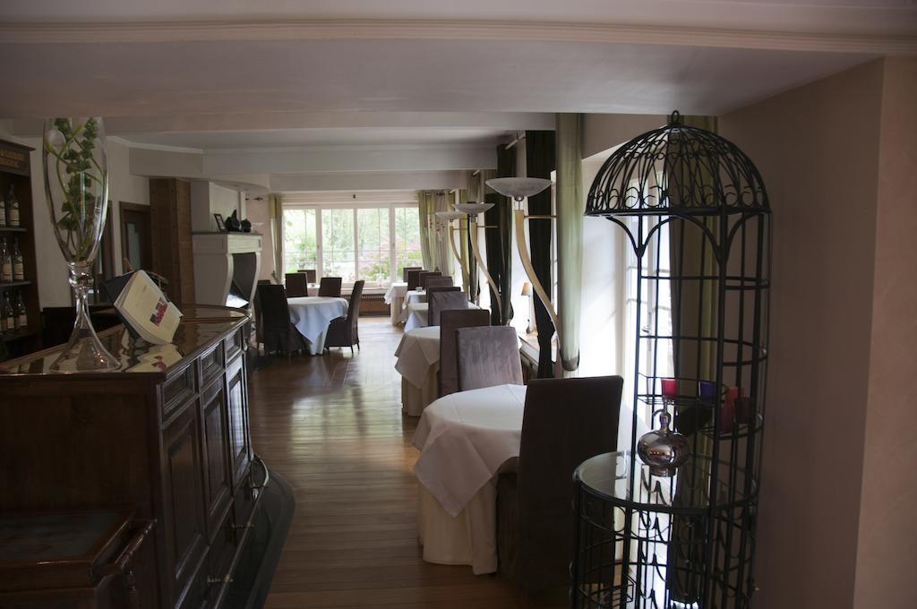 Hotel Les Ardillieres Du Pont D'Oye Habay-la-Neuve Bagian luar foto